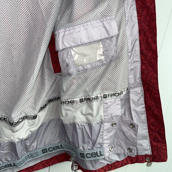 Ride Snowboards Women's Cell 5 Series Jacket Size Medium Red And Black‎ Hooded - Picture 7 of 8